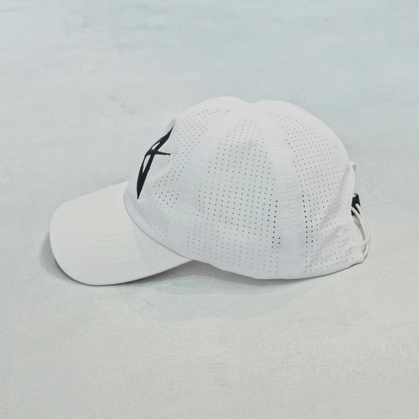 AKIV Running Pro White Cap | Embroidery Black A Edition