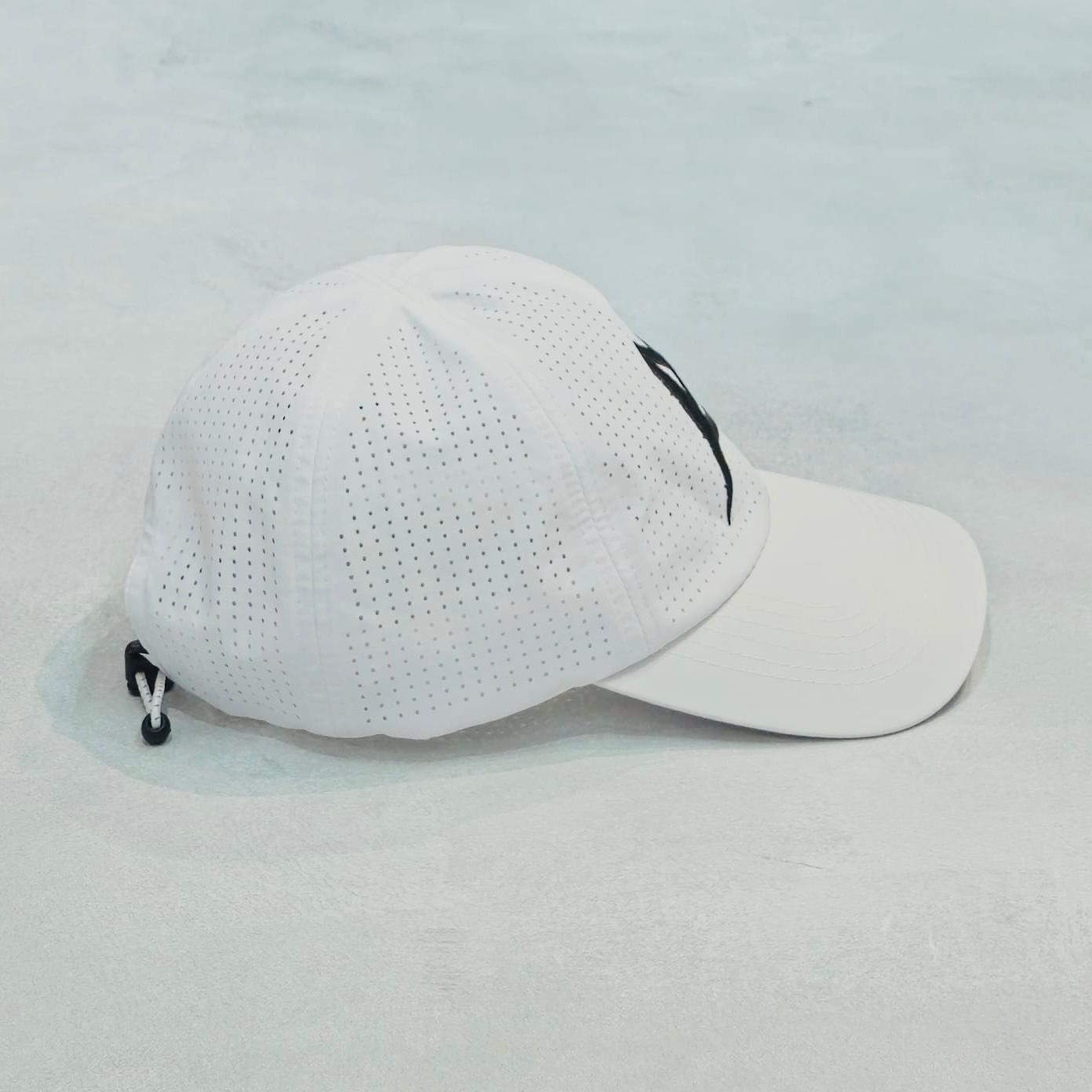 AKIV Running Pro White Cap | Embroidery Black A Edition