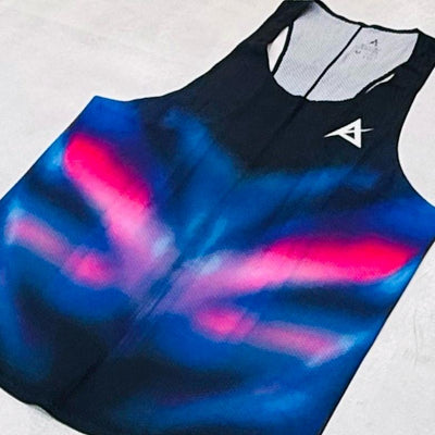 AKIV Elite Singlet Unisex | Phantom Pulse
AKIV 精英比賽背心男女款 | 幻脈