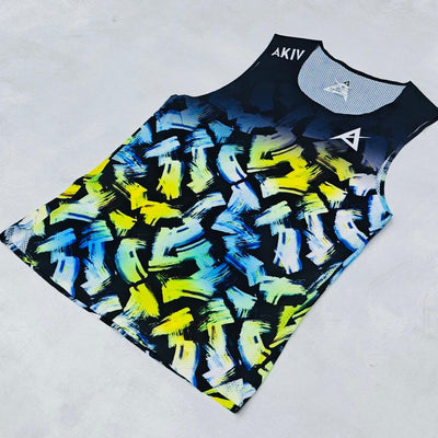 AKIV Slim Fit Hyper Dry Tank Top Women | Midnight Brushstroke
AKIV 修腰極速乾無䄂背心女款 | 夜色筆跡