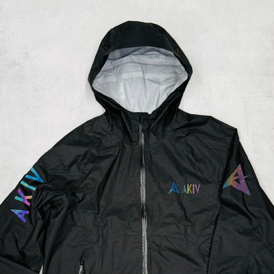 AKIV Stratus 20K Shell Packable Jacket Unisex | Black
AKIV 雲跡 20K 機能收納式風褸男女款 | 黑色