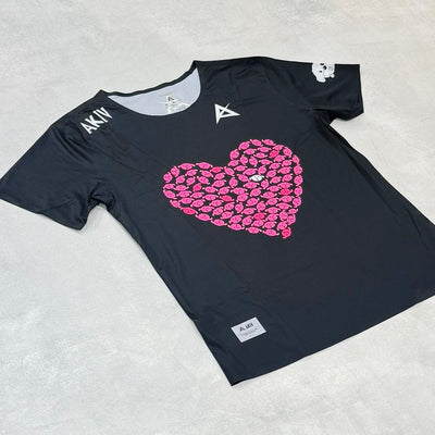 AKIV Ultralight Training Barry Running Tech T-Shirt Unisex | Pink
AKIV 超輕訓練Barry 跑心技術T恤男女款 | 粉紅色