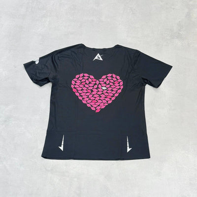 AKIV Ultralight Training Barry Running Tech T-Shirt Unisex | Pink
AKIV 超輕訓練Barry 跑心技術T恤男女款 | 粉紅色