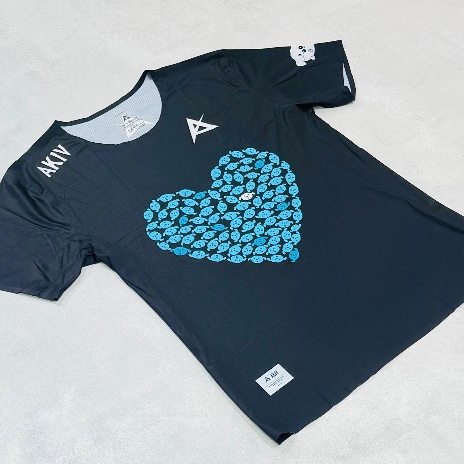AKIV Ultralight Training Barry Running Tech T-Shirt Unisex | Sky Blue
AKIV 超輕訓練Barry 跑心技術T恤男女款 | 天空藍