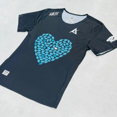 AKIV Ultralight Training Barry Running Tech T-Shirt Unisex | Sky Blue
AKIV 超輕訓練Barry 跑心技術T恤男女款 | 天空藍
