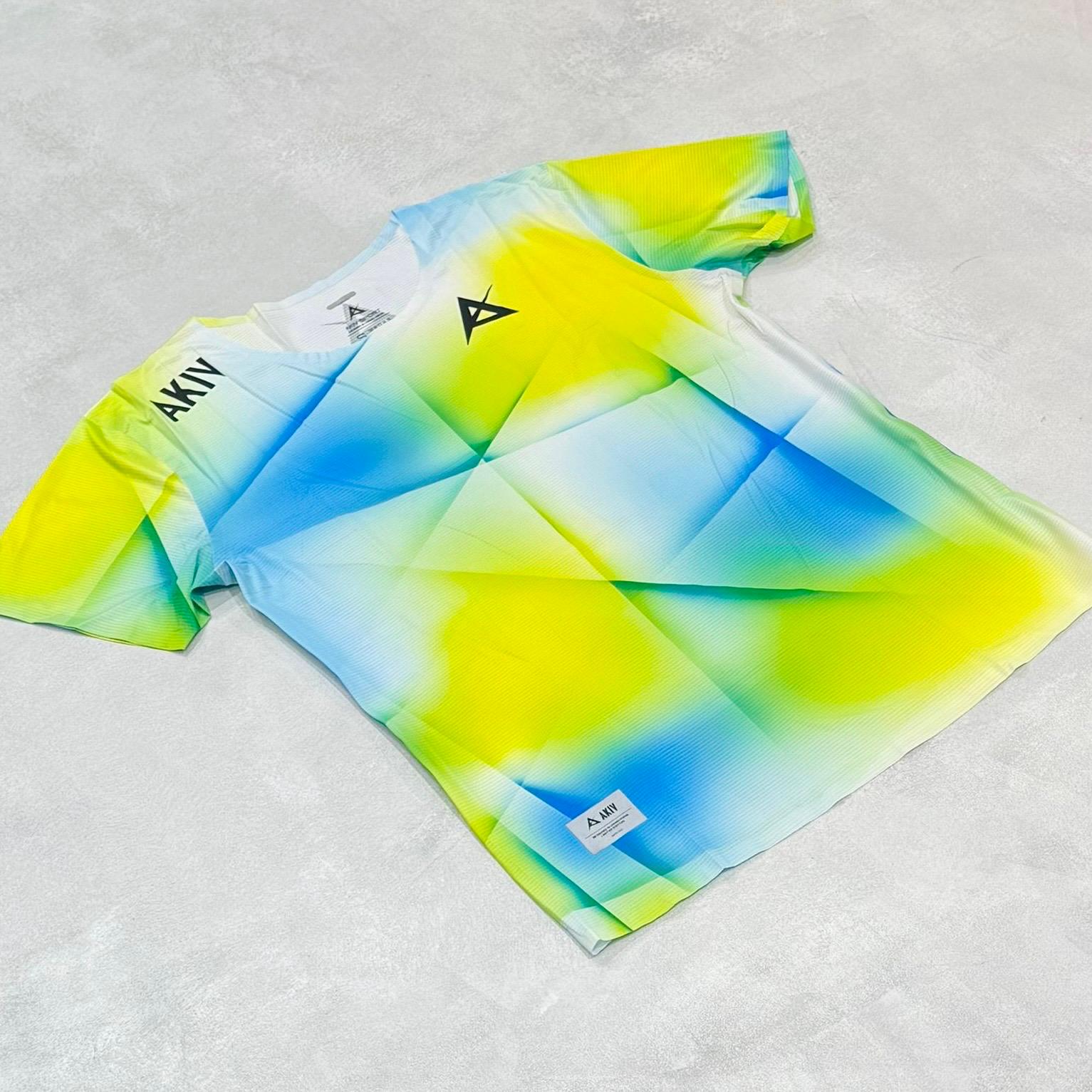 AKIV Ultralight Training T-Shirt Unisex | Luminous Ridge
AKIV 超輕訓練T恤男女款 | 幻光山脊