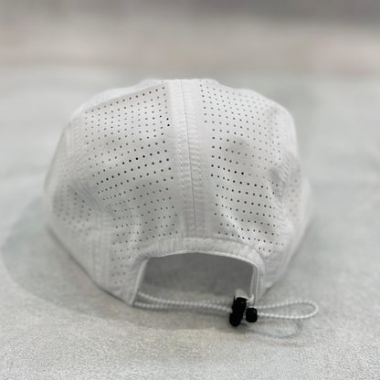 AKIV Running Pro White Cap (Embroidery Special Edition AKIV 輕盈透汗白色運動帽（刺繡特別版）