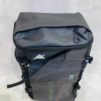 AKIV Backpack 40L | Multi Generation | Shiny Gradient
AKIV 背包 40L | 誇世代 | 幻彩漸變色