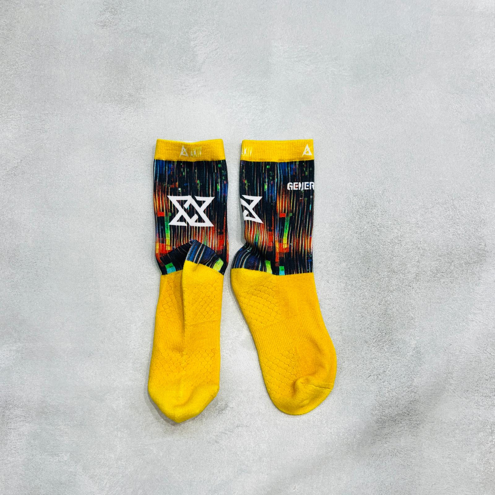 AKIV High-Cut Light Cushion Running Socks Unisex | Free Size | Generation X
AKIV 高筒輕氣墊跑步襪男女款 | 均碼 | Generation X