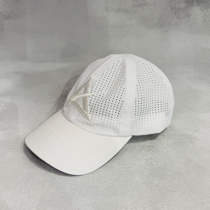 AKIV Running Pro White Cap | Embroidery A Edition
AKIV 輕盈透汗白色運動帽 | 刺繡A版