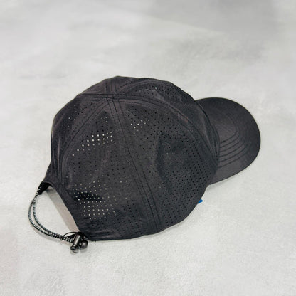 AKIV Running Pro Black Cap | Embroidery A Edition
AKIV 輕盈透汗黑色運動帽 | 刺繡A版