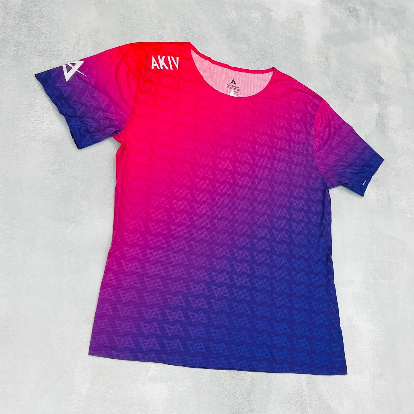 AKIV Ultralight Training T-Shirt Unisex | Dawn Gradient
AKIV 超輕訓練T恤男女款 | 晨曦漸變