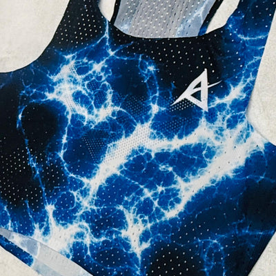 AKIV Elite Top Women | Lightning Blue
AKIV 精英比賽短版背心女裝 | 藍閃電