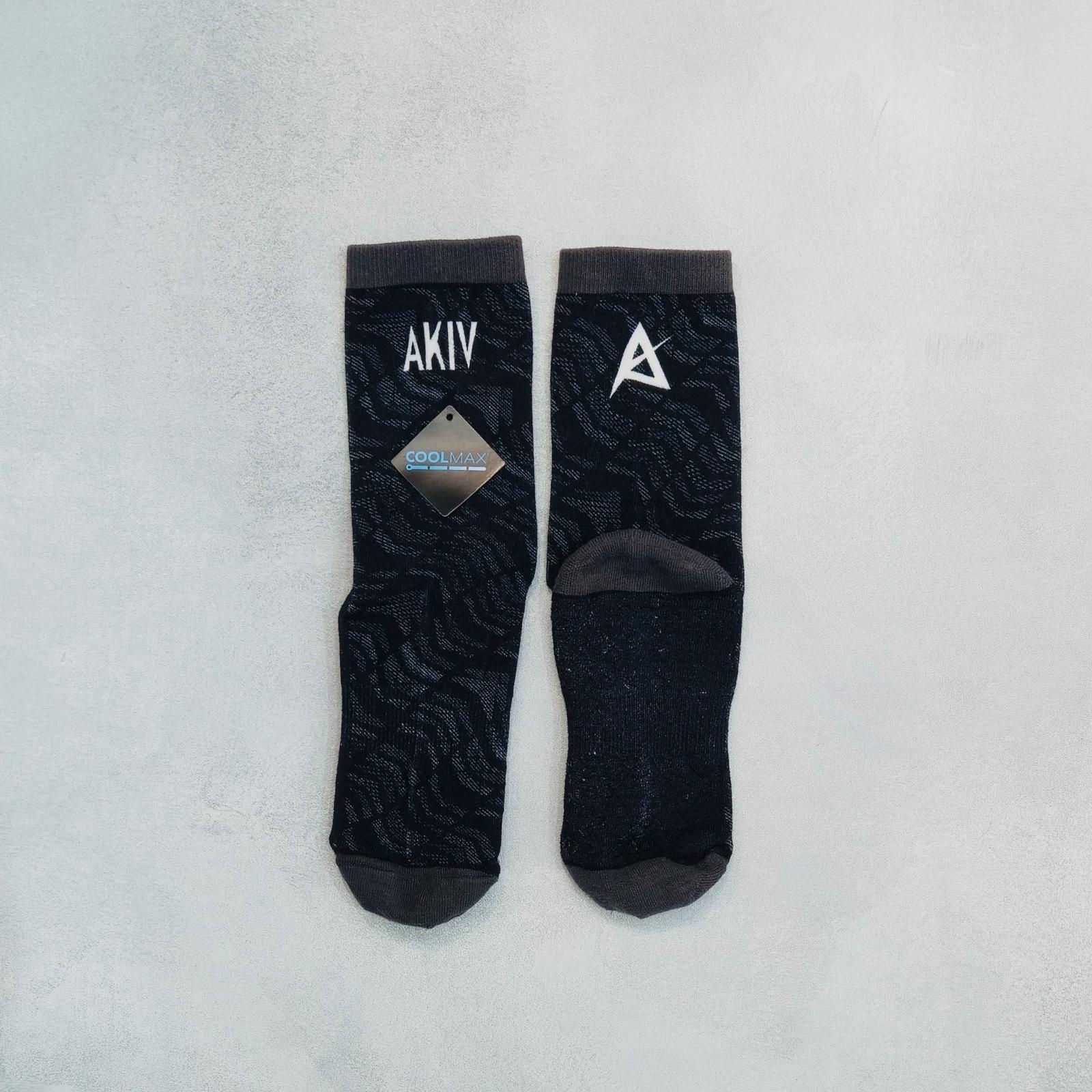 AKIV High-Cut Coolmax Light Cushion Running Socks Unisex | Free Size | Stacked Style | Black
AKIV 高筒Coolmax輕氣墊跑步襪男女款 | 均碼 | 層疊風格 | 黑色