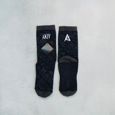AKIV High-Cut Coolmax Light Cushion Running Socks Unisex | Free Size | Stacked Style | Black
AKIV 高筒Coolmax輕氣墊跑步襪男女款 | 均碼 | 層疊風格 | 黑色
