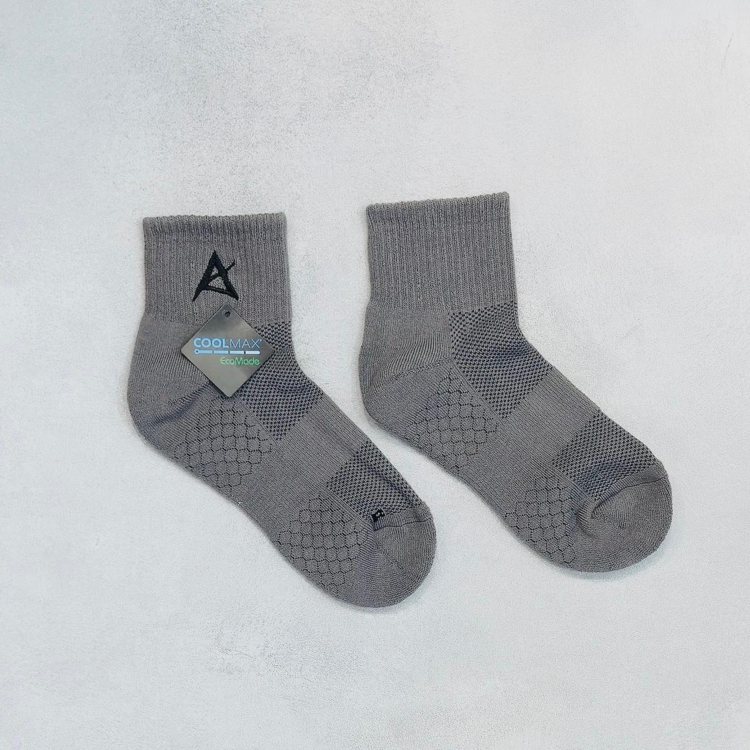 AKIV Mid-Cut Coolmax Running Socks Unisex | Free Size | Gray
AKIV 中筒Coolmax跑步襪男女款 | 均碼 | 灰色
