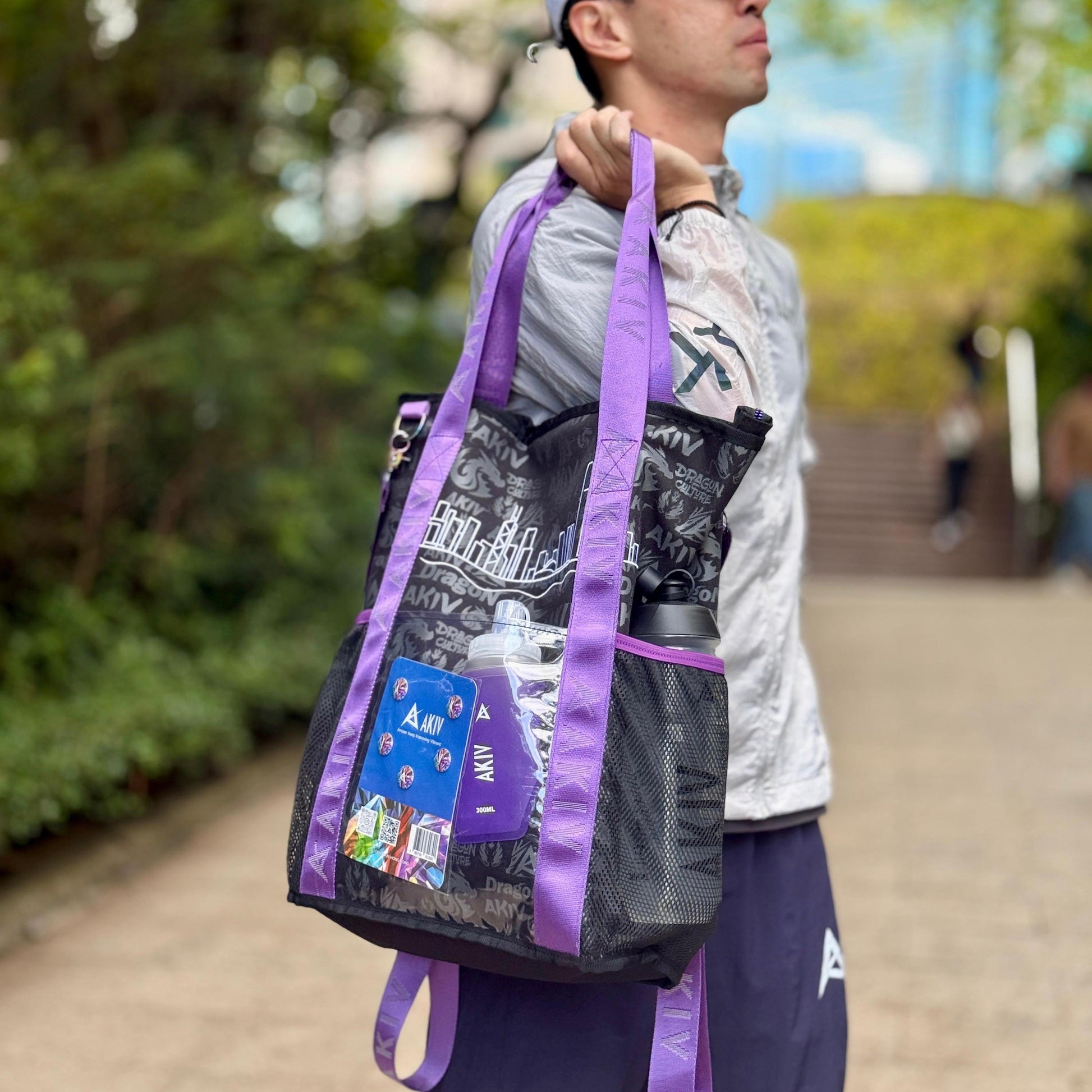 AKIV Hong Kong Style 3-in-1 Multi-Purpose Garment Storage Bag | Iridescent Purple
香港風格多用途三合一衣物保管袋｜ 幻彩紫色