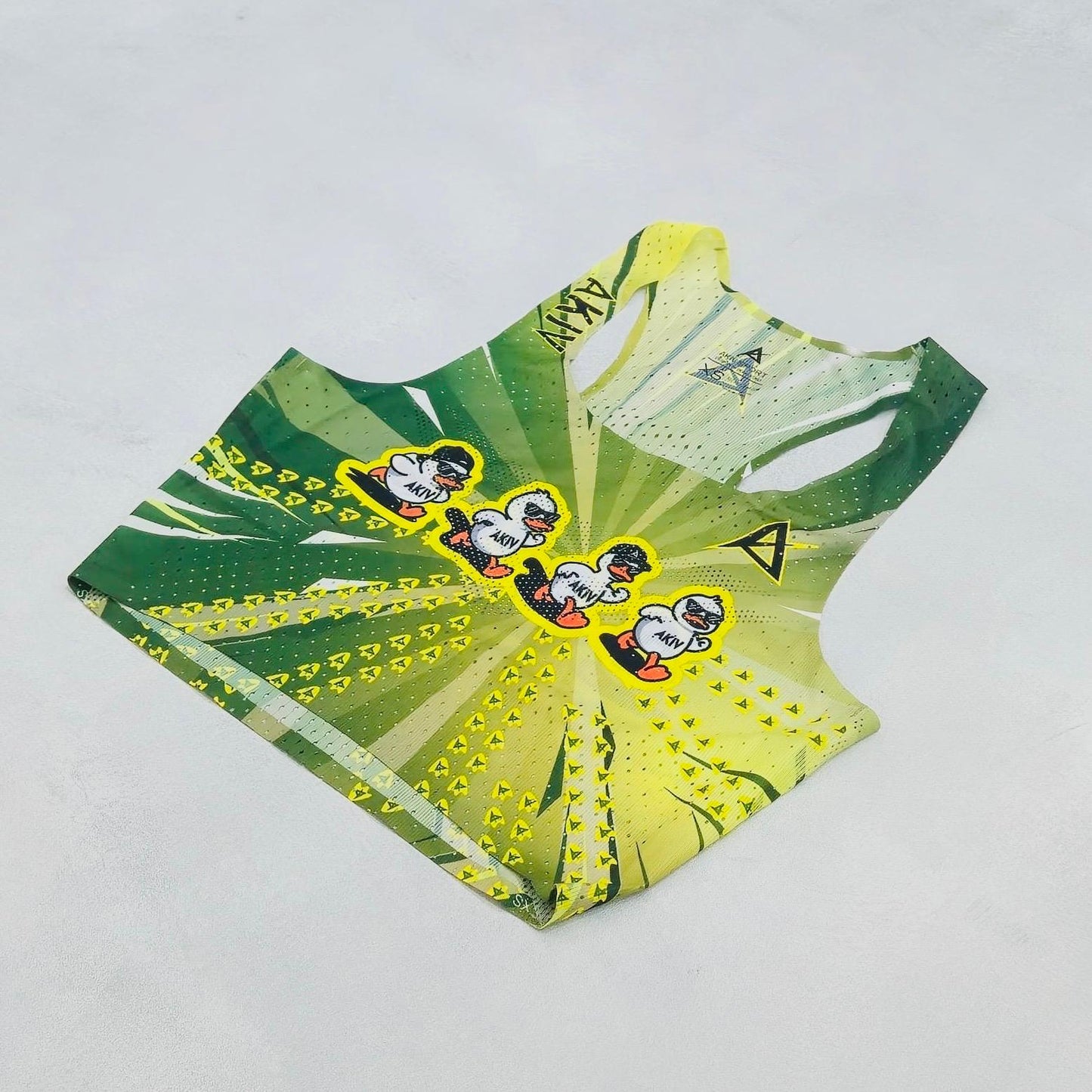 AKIV Elite Top Women | One Heart One Trail
AKIV 精英比賽短版背心女裝 | 同心足跡