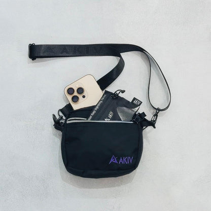 AKIV Sling Bag | Limited Edition | Black
AKIV 刺繡版斜孭袋 | 限量版 | 黑色