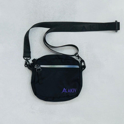 AKIV Sling Bag | Limited Edition | Black
AKIV 刺繡版斜孭袋 | 限量版 | 黑色