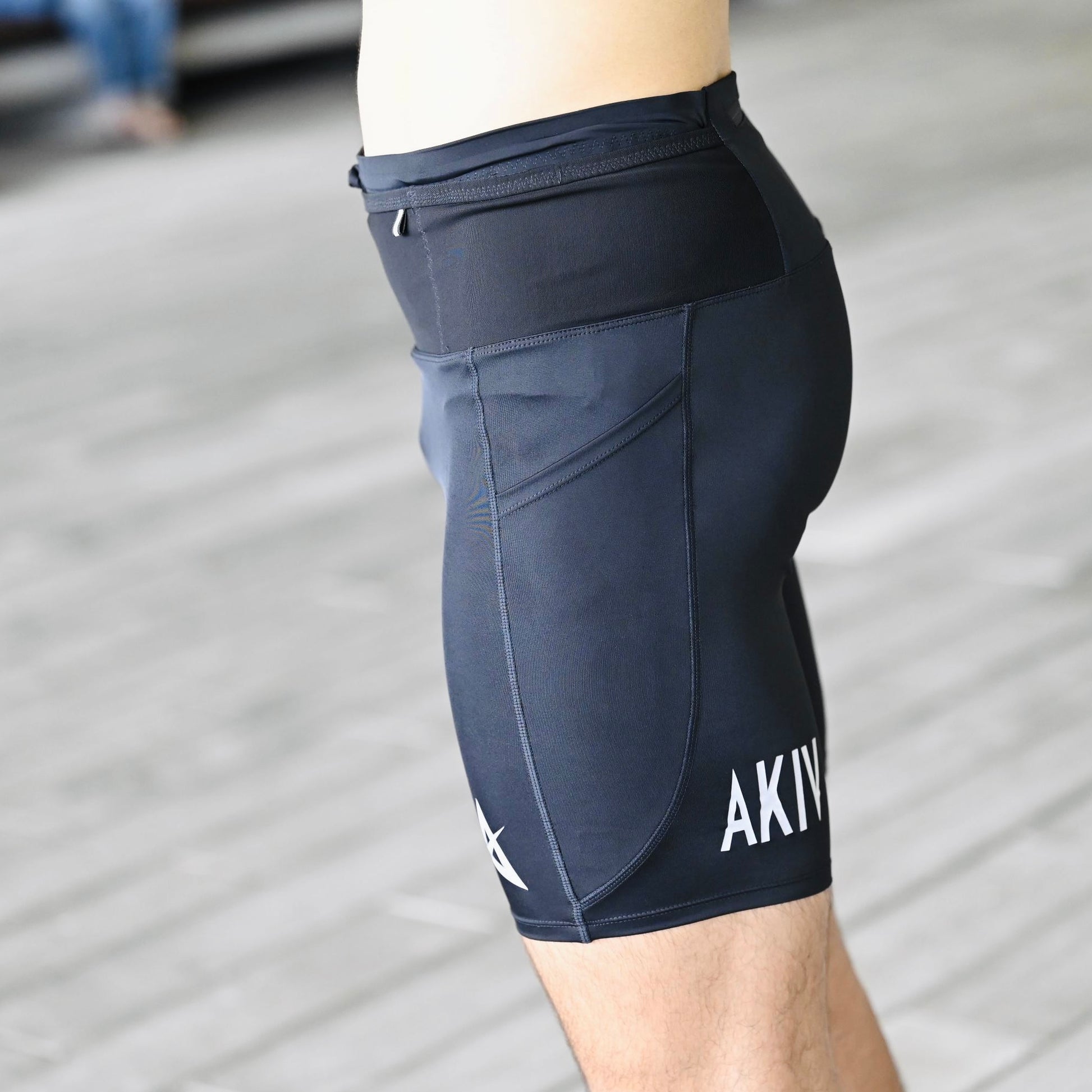 AKIV 2-in-1 Multi-Pocket Pro Tights Unisex | For Road Running  AKIV 2合1多功能 Pro 緊身褲男女款 | 路跑