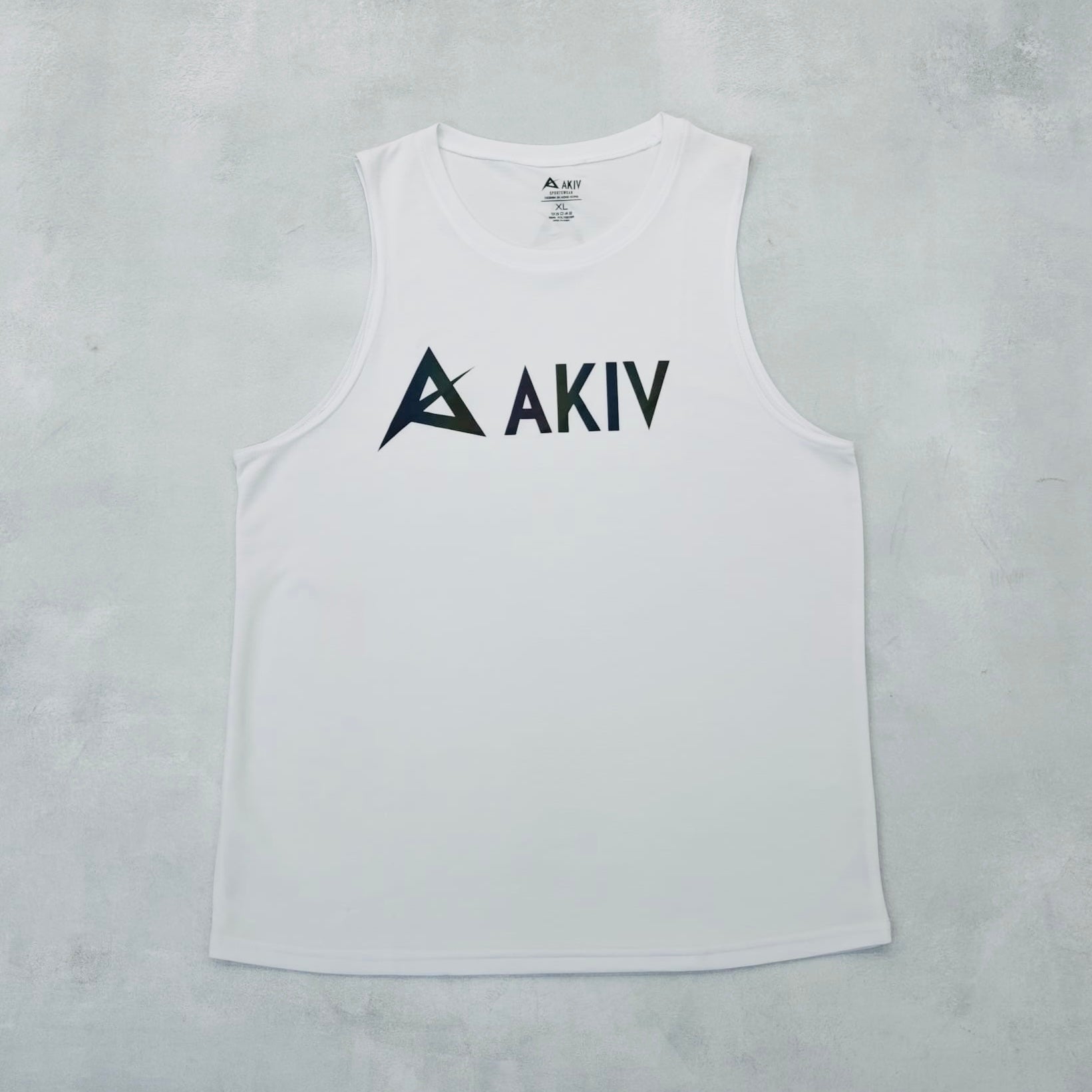 AKIV Ultralight Tank Top Unisex | White 
AKIV 超輕訓練無袖背心男女款 | 白色
