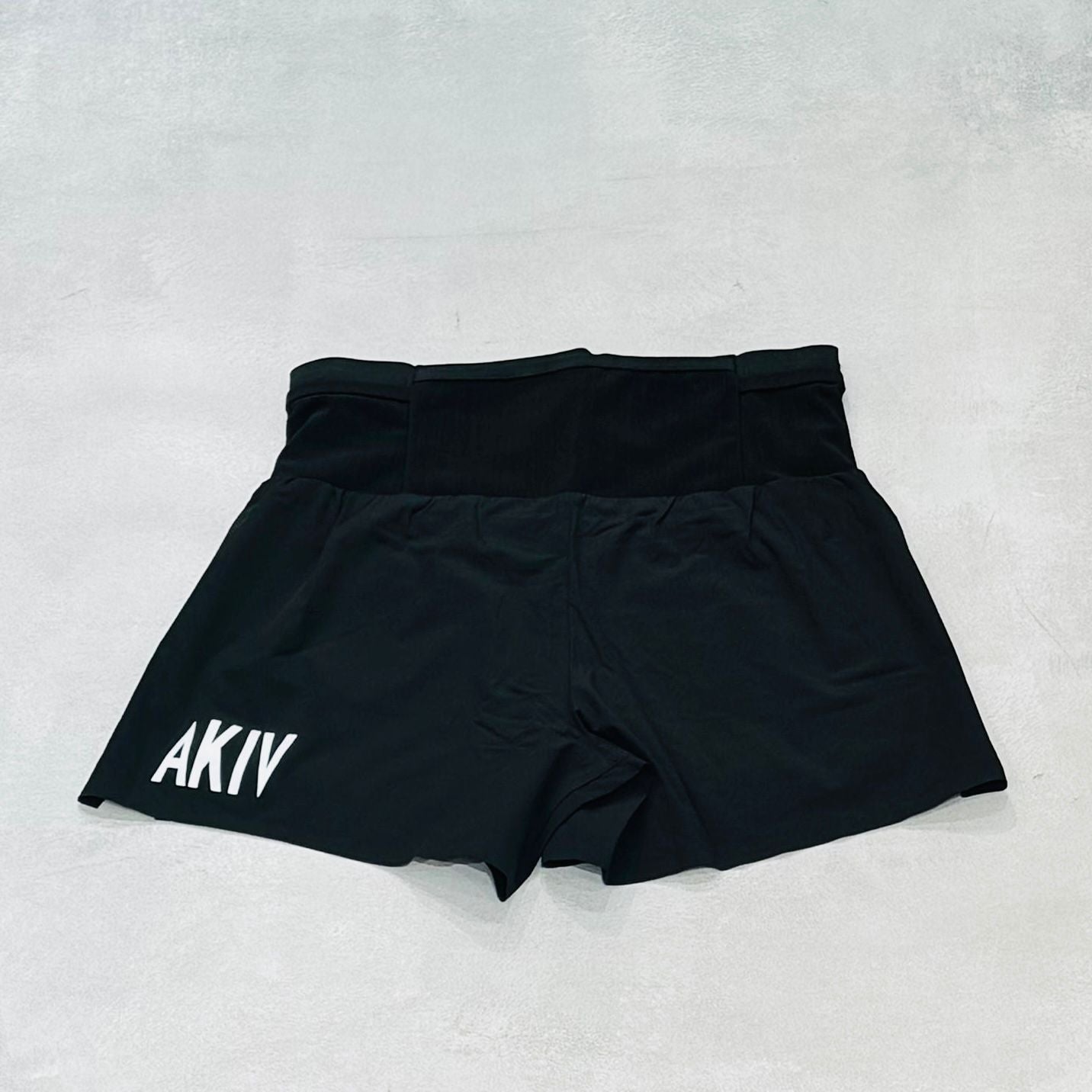 AKIV 2-in-1 Multi-Pocket Pro Running Shorts Unisex | Inner Tight | Black
AKIV 2合1多功能專業跑步褲男女款 | 平腳內膽版 | 黑色