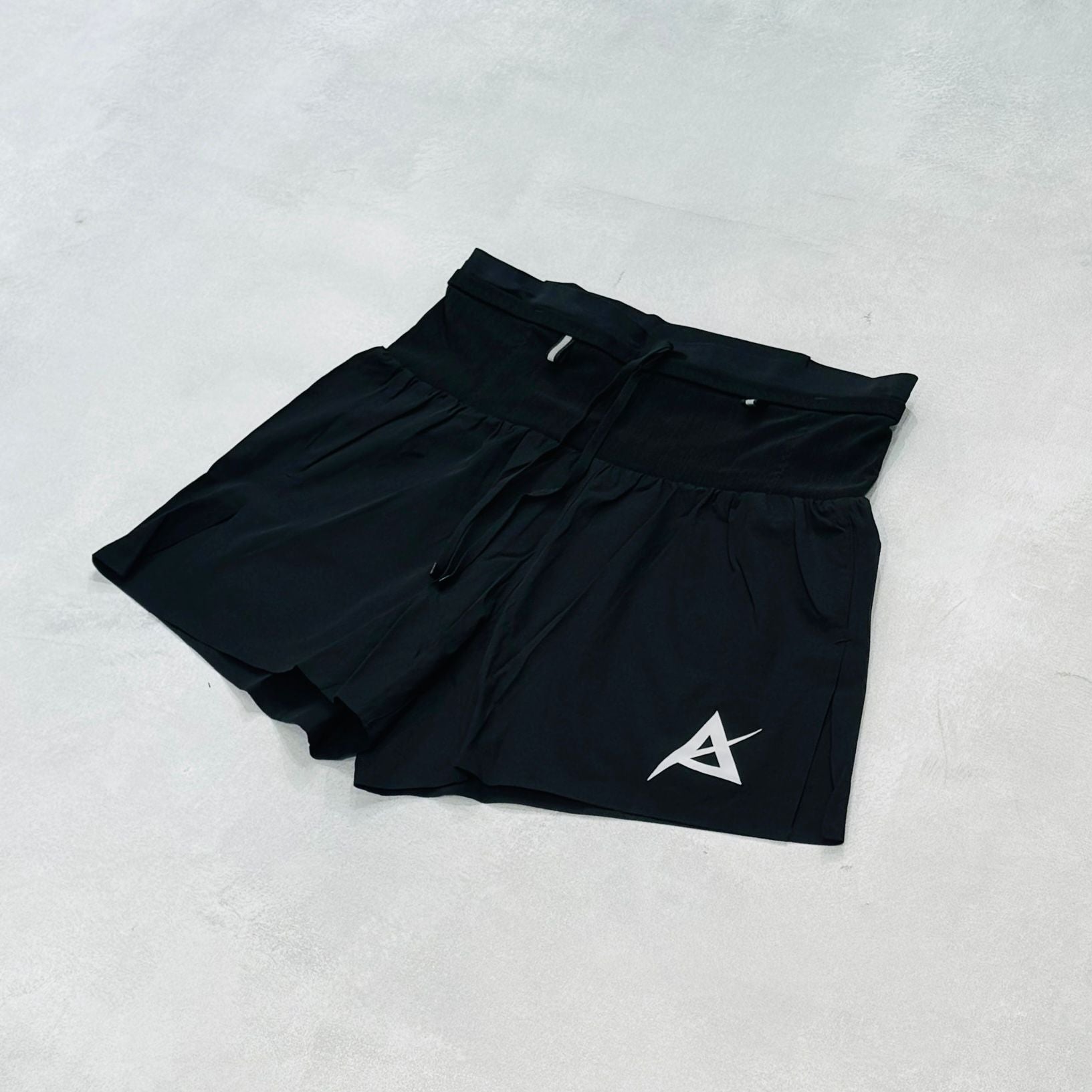 AKIV 2-in-1 Multi-Pocket Pro Running Shorts Unisex | Inner Tight | Black
AKIV 2合1多功能專業跑步褲男女款 | 平腳內膽版 | 黑色