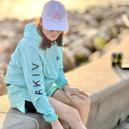 AKIV Running Breathable Waterproof Packable Jacket Unisex | Tiffany Blue
AKIV 跑步透氣跣水收納式風褸男女款 | 薄荷綠色
