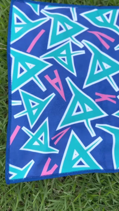 AKIV 多功能越野跑褲粉紅色Logo男女款 | 平腳內膽版 | 經典黑色