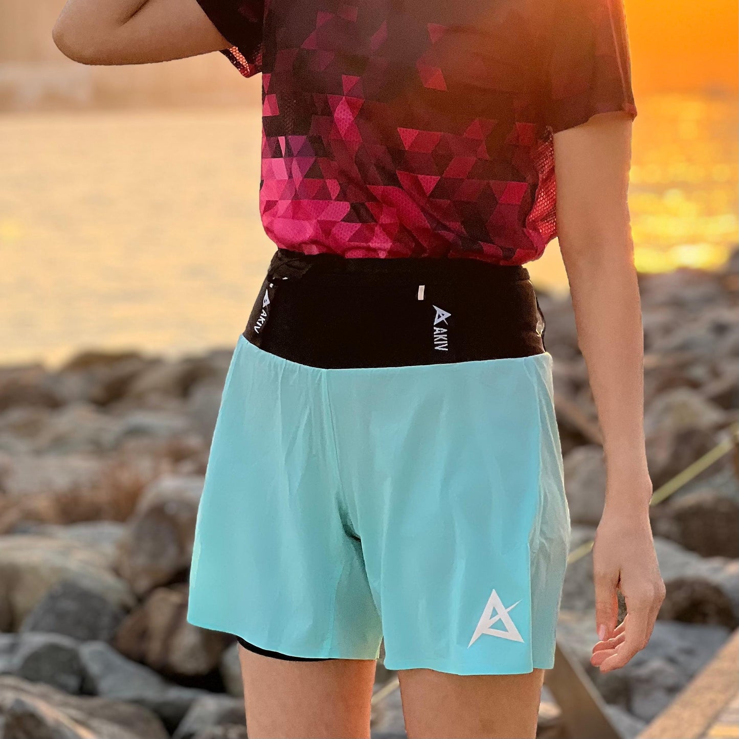 AKIV 2-in-1 Pro Trail Running Shorts Unisex | Inner Tight | Lake Green
AKIV 2合1多功能專業跑步褲男女款 | 平腳內膽版 | 湖水綠