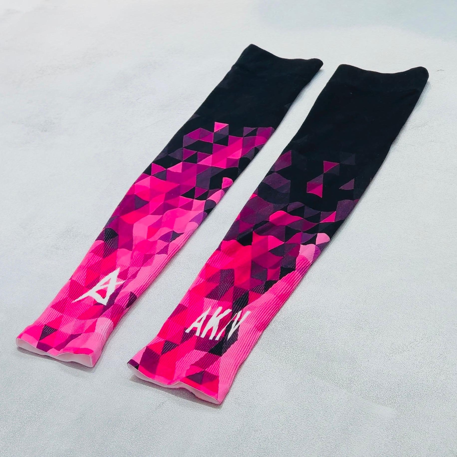 AKIV Lightweight Quick Dry Running Sleeves | Black to Rose Red Gradient
AKIV 輕盈快乾跑步手袖 | 黑玫紅色漸變