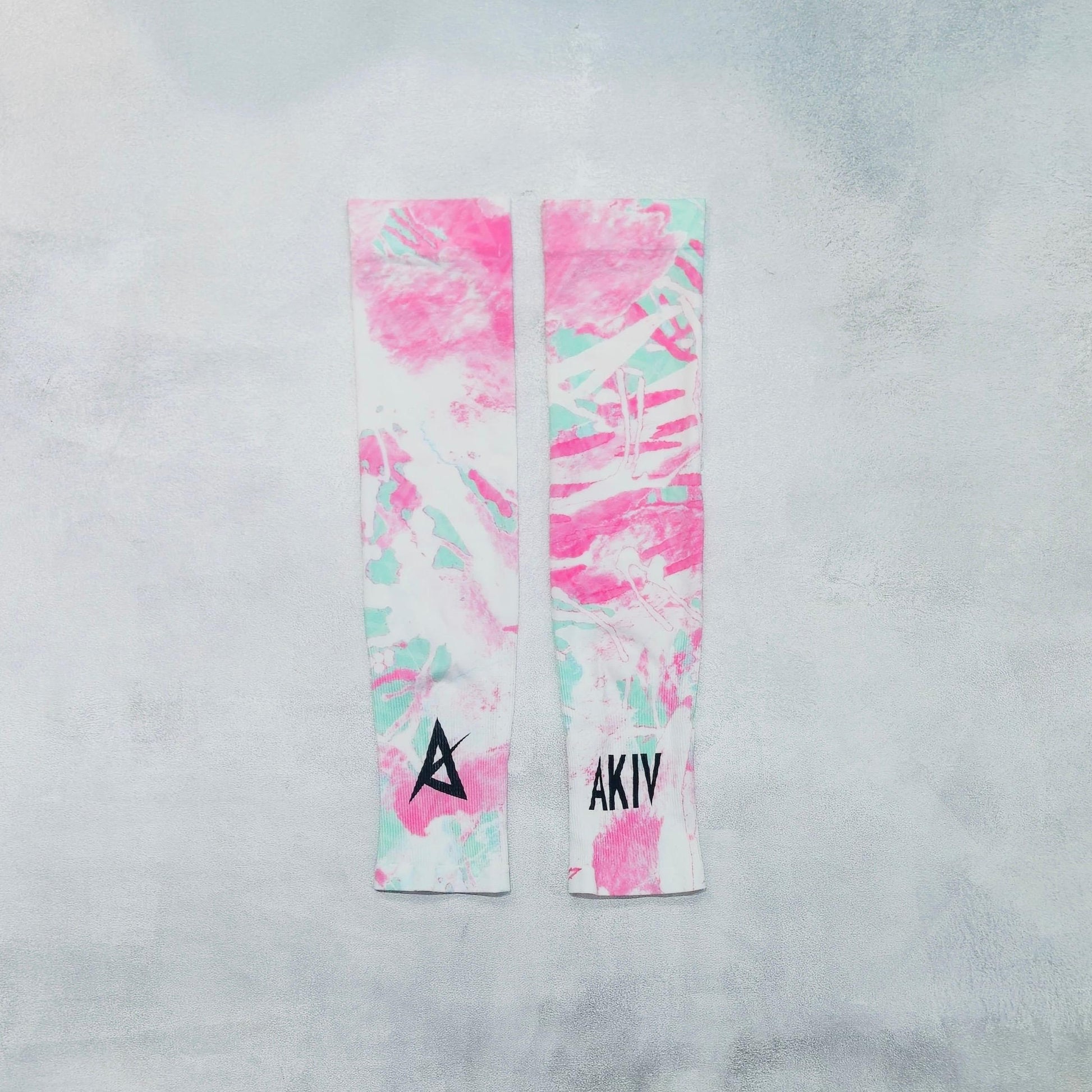 AKIV Lightweight Quick Dry Running Sleeves | Spring Blossom Dream
AKIV 輕盈快乾跑步手袖 | 春櫻醉影