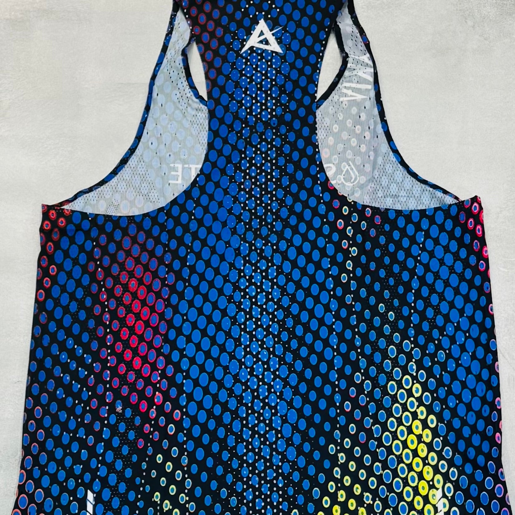 AKIV x SWEAT ELITE Pro Race Singlet Unisex | Neon Edition
AKIV x SWEAT ELITE 專業比賽背心男女款 | 霓光限定