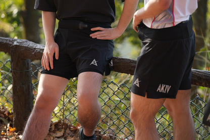 AKIV Multi-Pocket Running Shorts Unisex | Triangular inner | Black
AKIV 多功能路跑2”褲男女款 | 三角內膽版 | 黑色